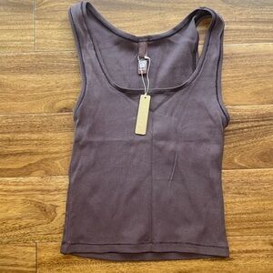 Skims Tank top